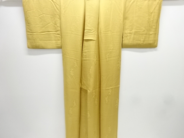  樹木に疋田模様織り出し色無地着物